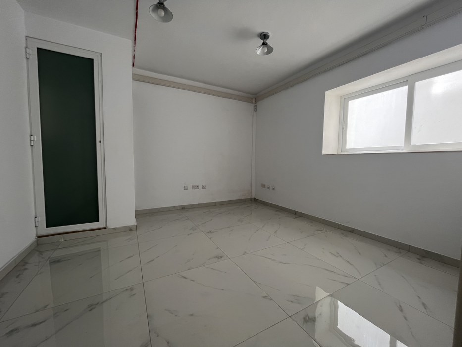 Burmarrad cosy office for rent